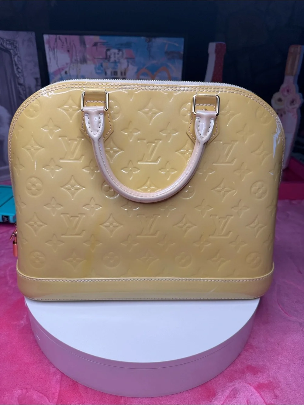 Louis Vuitton Vernis Alma Yellow Patent Leather w/ Lock & Keys – Excellent
